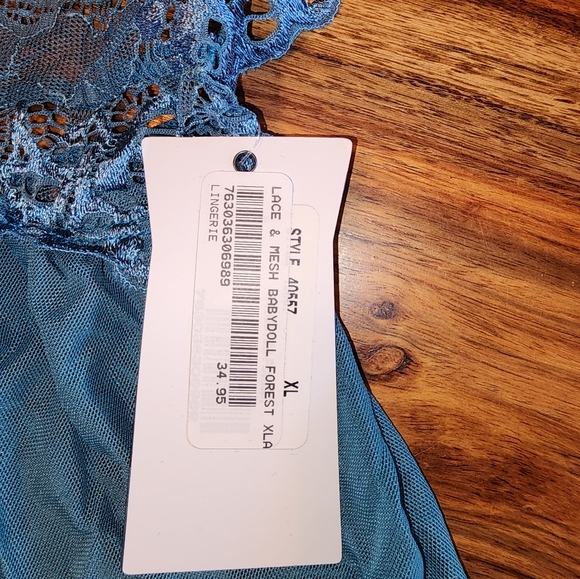 Womens lingerie - Picture 2 of 2